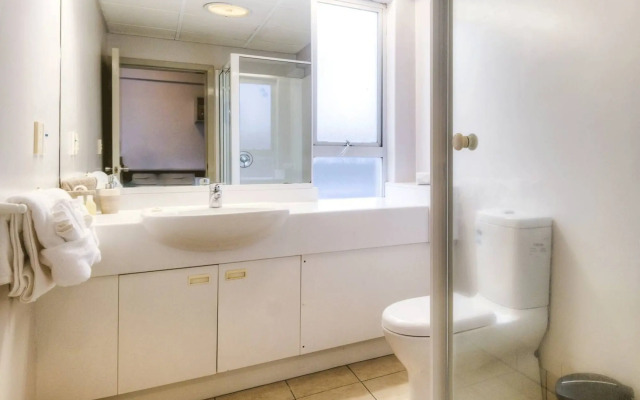 Absolute Lakeview Motel