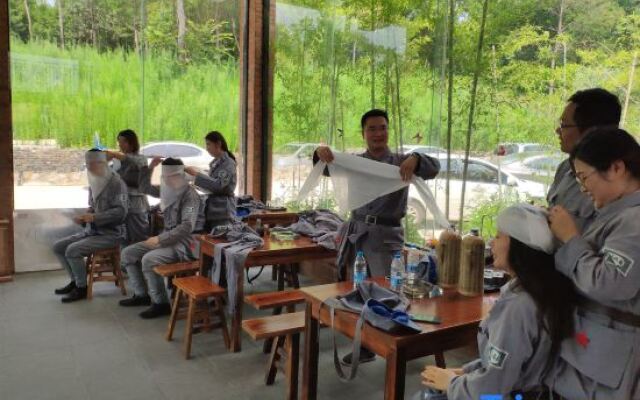 Zhiqing Hostel