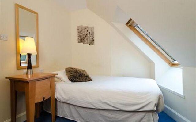 Edinburgh Lodges