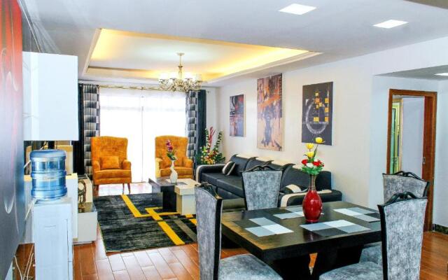 Lovely 2bdrm Condo with a Pool, Gym & Free Parking