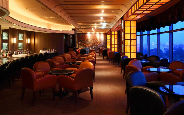 Forest Inn Showakan