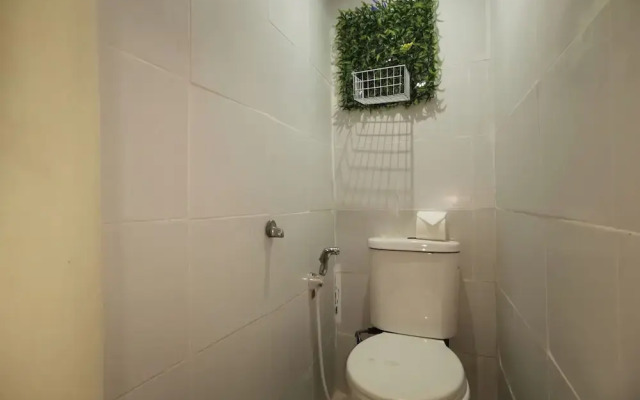 Resort’s Side Hostel near Shangrila