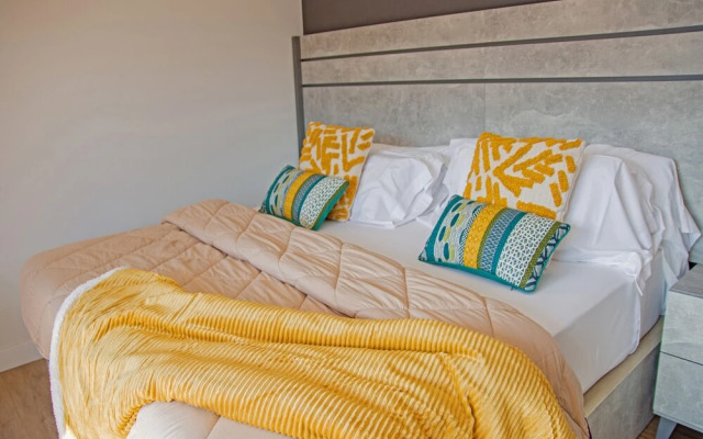 Apartmentos Santander Maliaño Suites 3000