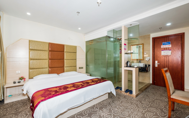 Booz Hotel(Quanzhou Dayang Department Store)
