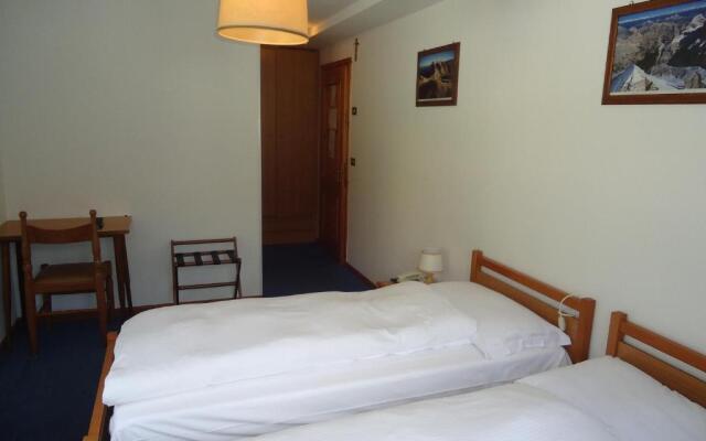 Hotel Pensione Dolomiti