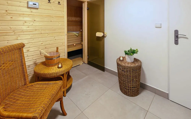 Villa Near Prkenny Dul With Sauna