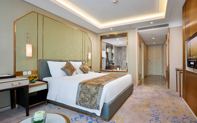 Vinpearl Landmark 81, Autograph Collection