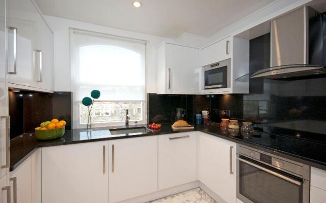 Claverley Court Apartment Knightsbridge