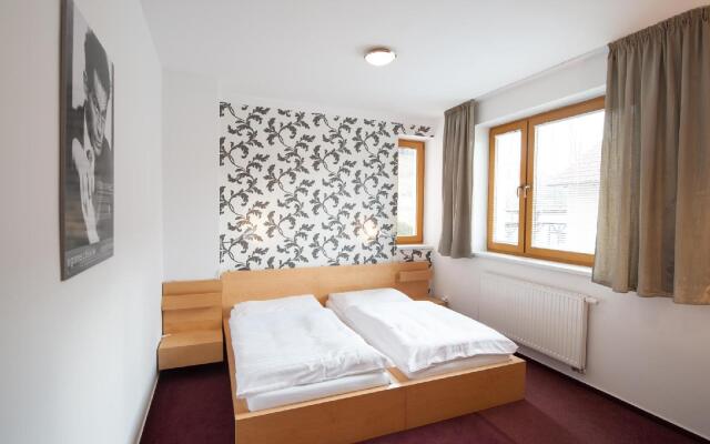 Hotel Garni Pod Skalkou