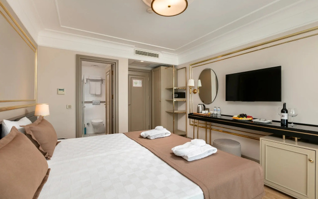 Reo Hotel & Spa