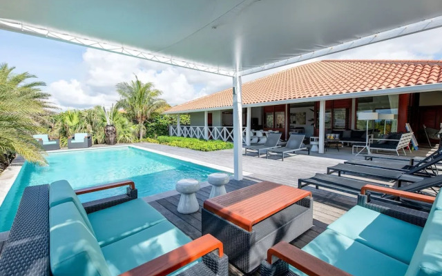 Luxurious Villa in Jan Thiel With Pool