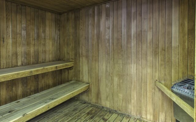 Holiday Inn & Suites Bolingbrook by IHG