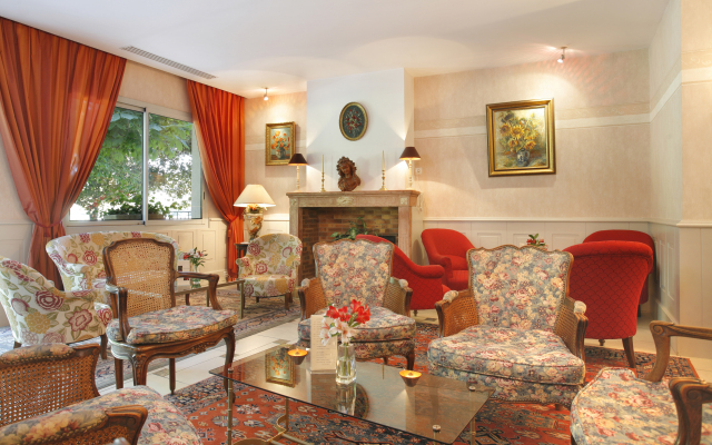 Le Beau Rivage