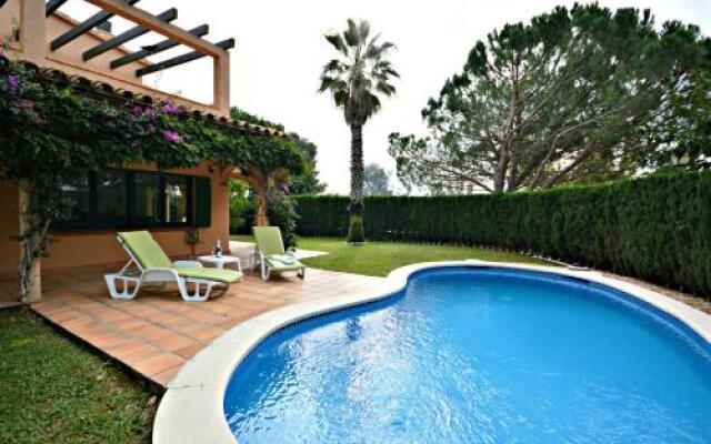 Beautiful villa with pool. Nautic 1