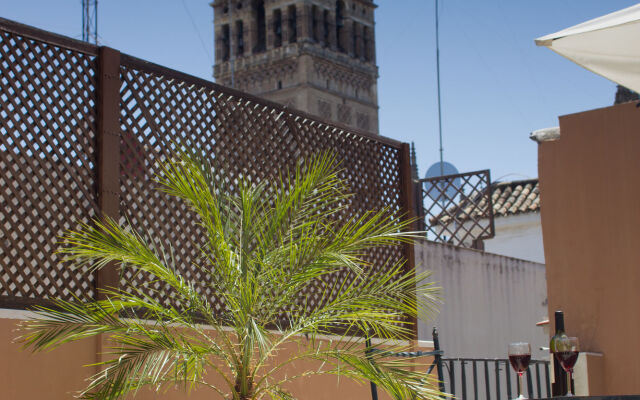 Life Apartments Giralda Suites