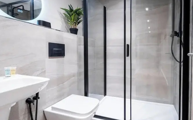 Charm of Leeds in With A Stylish Getaway