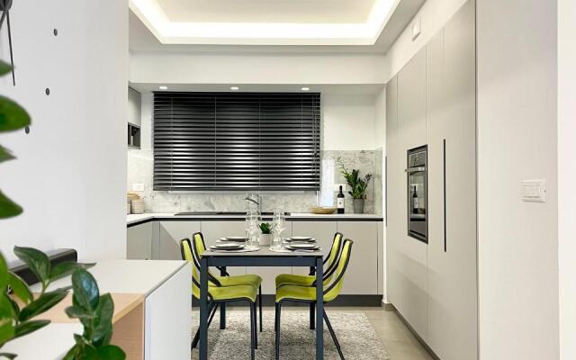 White House Kokas Luxury Apartments