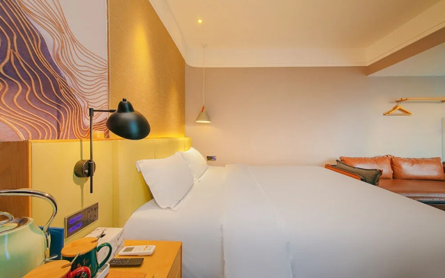 Shenzhen East Railway And Buji Subway Station Ranch Hotel