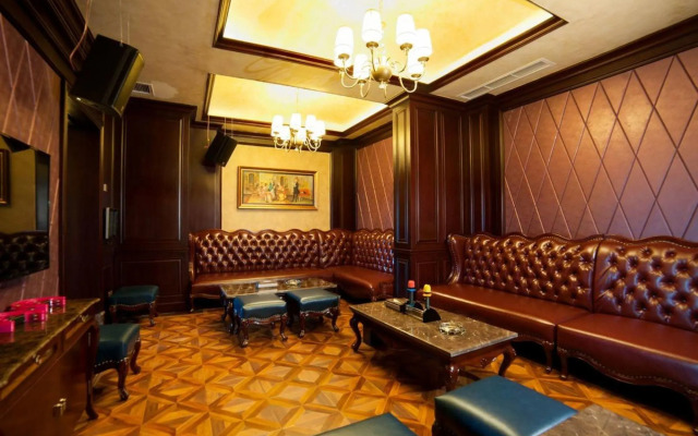 Yunjing Holiday Hotel