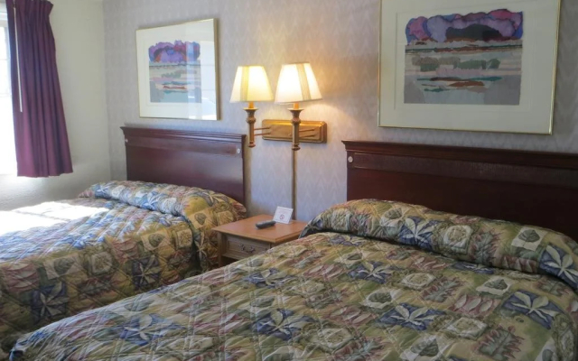 Economy Inn Bloomington - фото 2