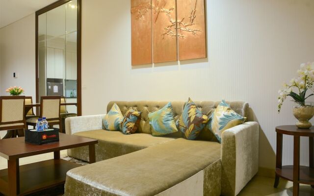 Elegant Four Winds Apartment with Infinity Pool Facility