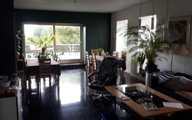 B&B Fryden Ly
