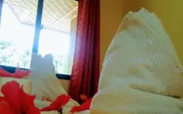 MIKI's Guest House