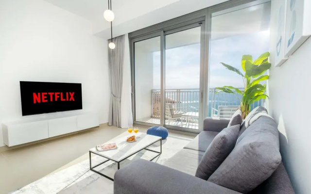 LUX 52 42 Deluxe Island view suite