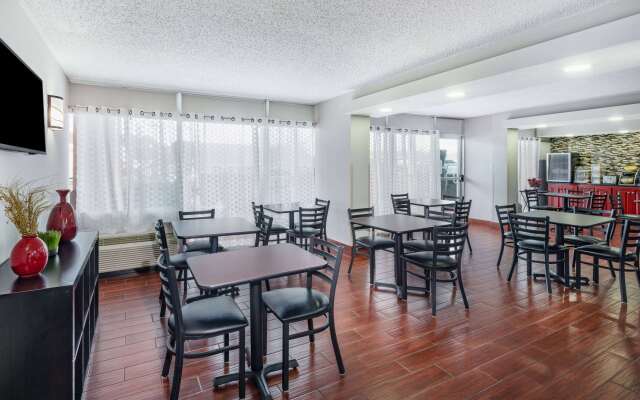 Days Inn by Wyndham Charlottesville/University Area