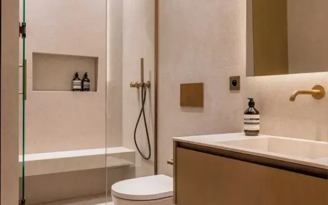 Luxury Flat- Ac-1br/4p- Madeleine/saint Honore