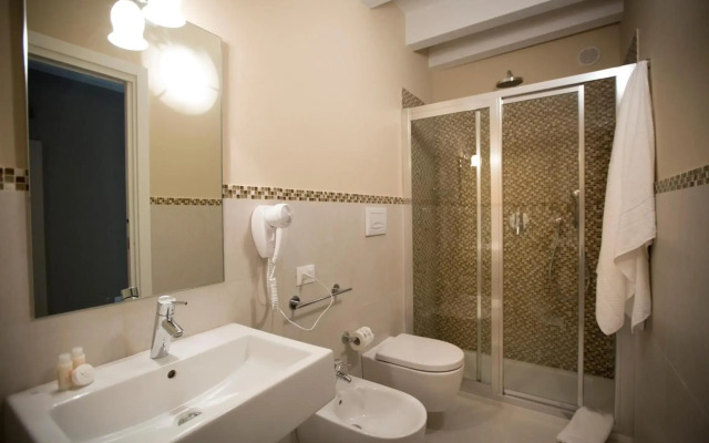 Central Gallery Rooms