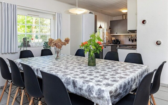 12 Person Holiday Home in Vaeggerlose-by Traum