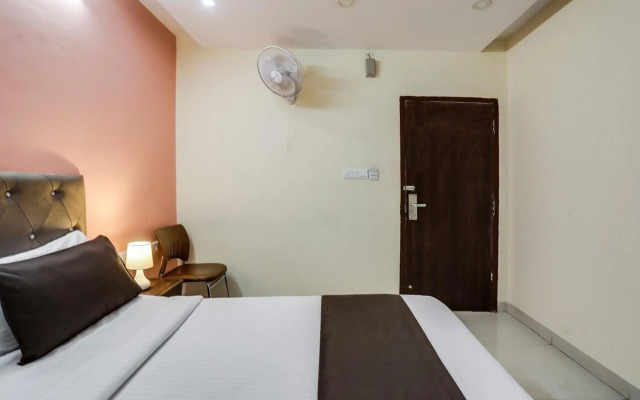 Collection O 3169 Hotel Lotus Grand