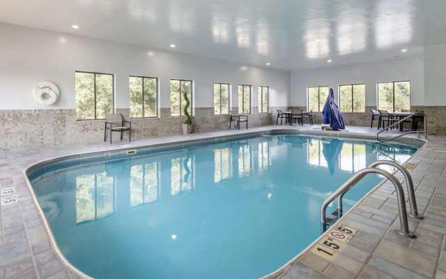 Best Western St. Clairsville Inn & Suites