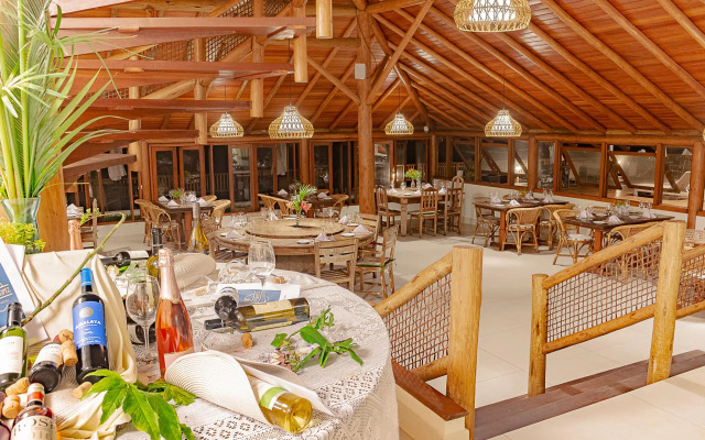 Saint Tropez Praia Hotel