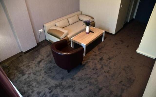 Hesteya Hotel