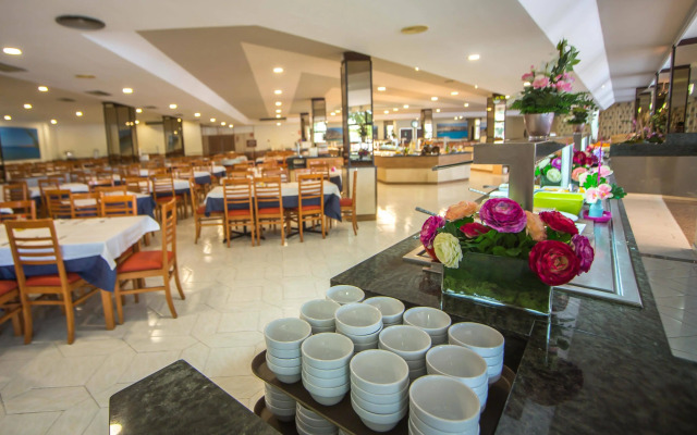 Hotel Club Cala Romani