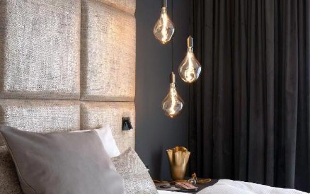 THE Newsha Signature Home
