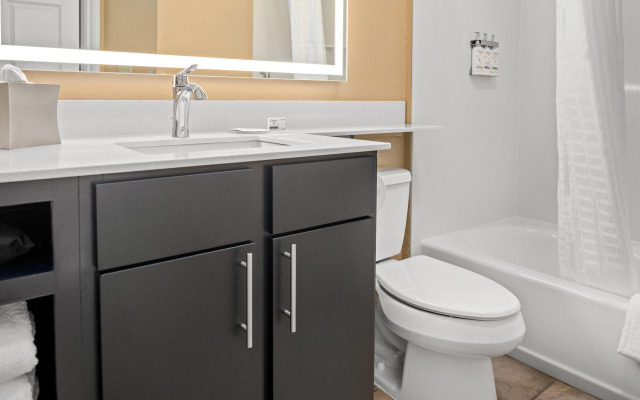 Candlewood Suites Turlock by IHG