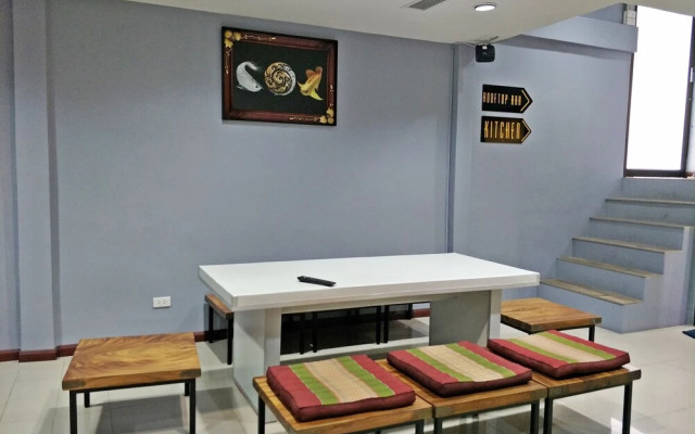 The Rooftop Residence Hostel