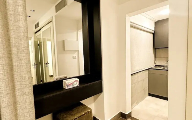 Central Apartment For Rent 31