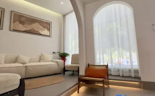 Yuerong Shanyuan Homestay