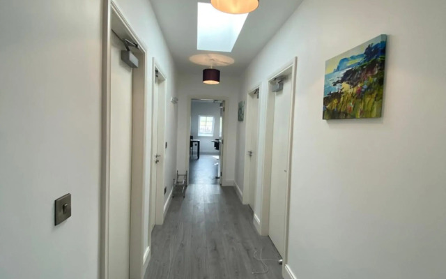 Pier House Luxury Apartment