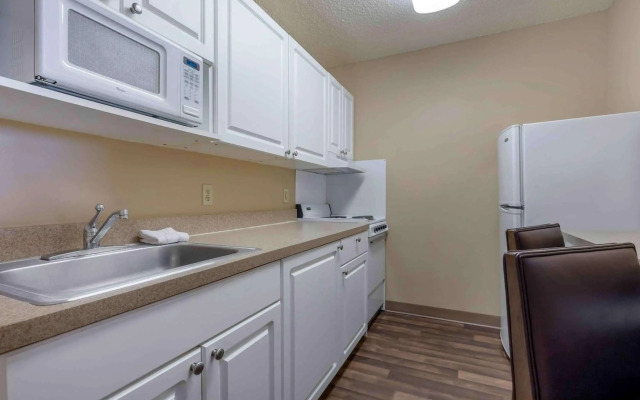Extended Stay America Select Suites Dallas Farmers Branch