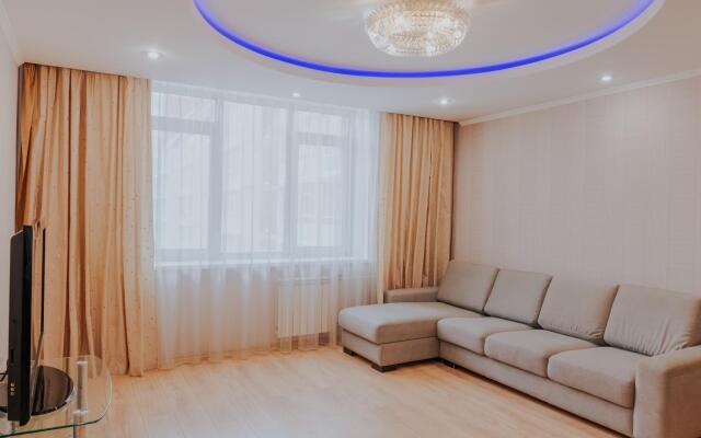 Золотой ключ на улице Авиаторов 42