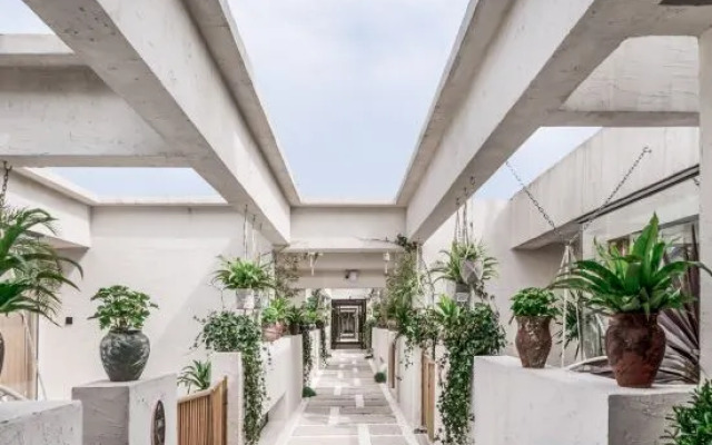 Yashangyinting Hotel [The first choice for overseas tourists]