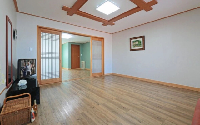 Gyeongju Mong Bed and Breakfast