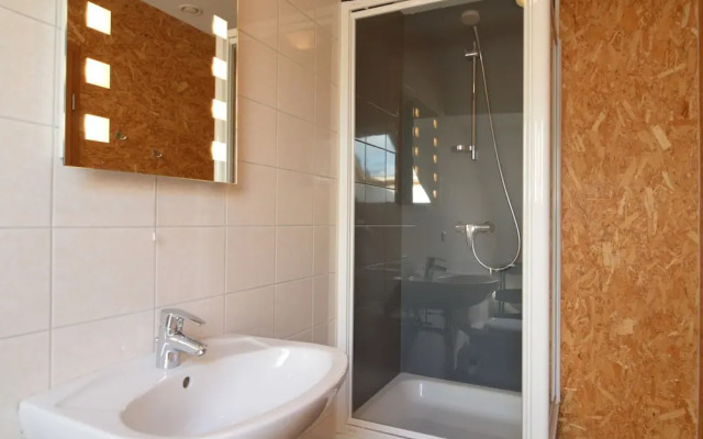 Gorgeous Holiday Home in Waimes With In-house Theatre & Pool