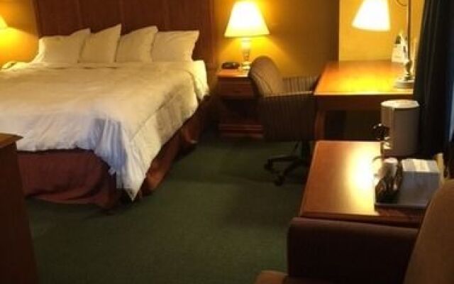 Rodeway Inn & Suites