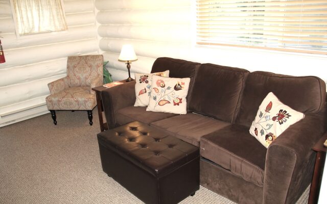 Yellowstone Hot Spring Cabins